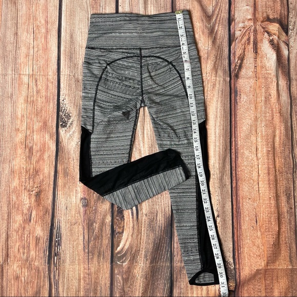 Athleta Mesh Paneled Black/White Athletic Leggings - Picture 8 of 10